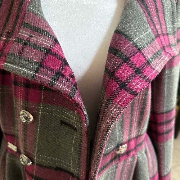 ♥️ G by Guess Pink & Gray Plaid Double-Breasted Coat — Size Medium - Picture 6 of 14